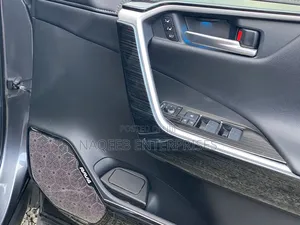Toyota RAV4 2020 Gray