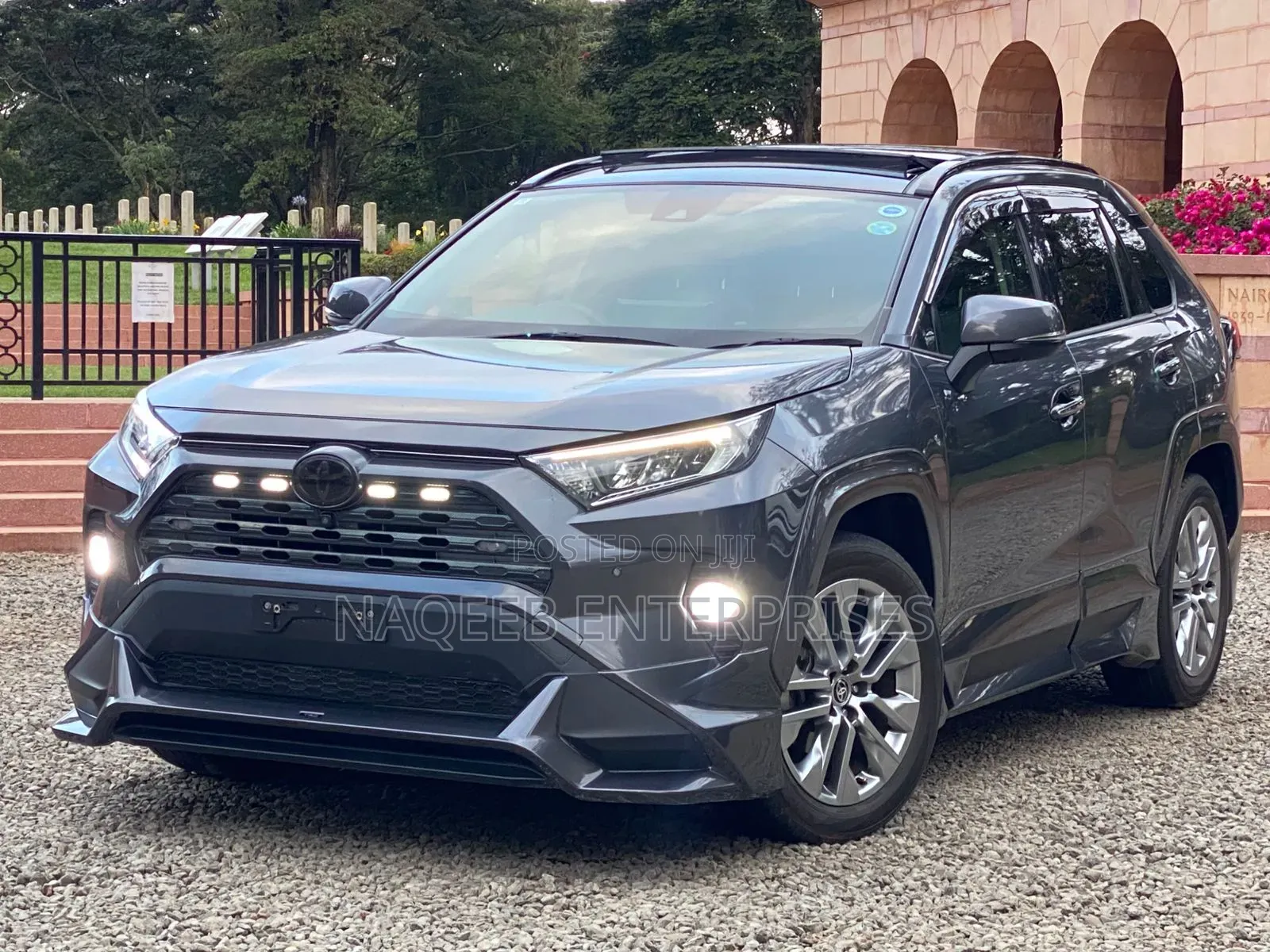 Toyota RAV4 2020 Gray