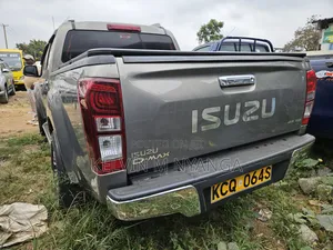 Isuzu D-MAX 2018 Gray