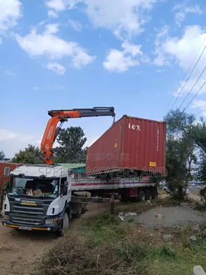Selfloader Trailer for Hoisting and Transportation of Goods