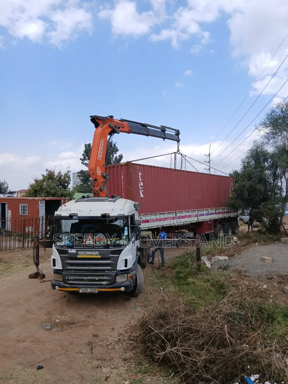 Selfloader Trailer for Hoisting and Transportation of Goods