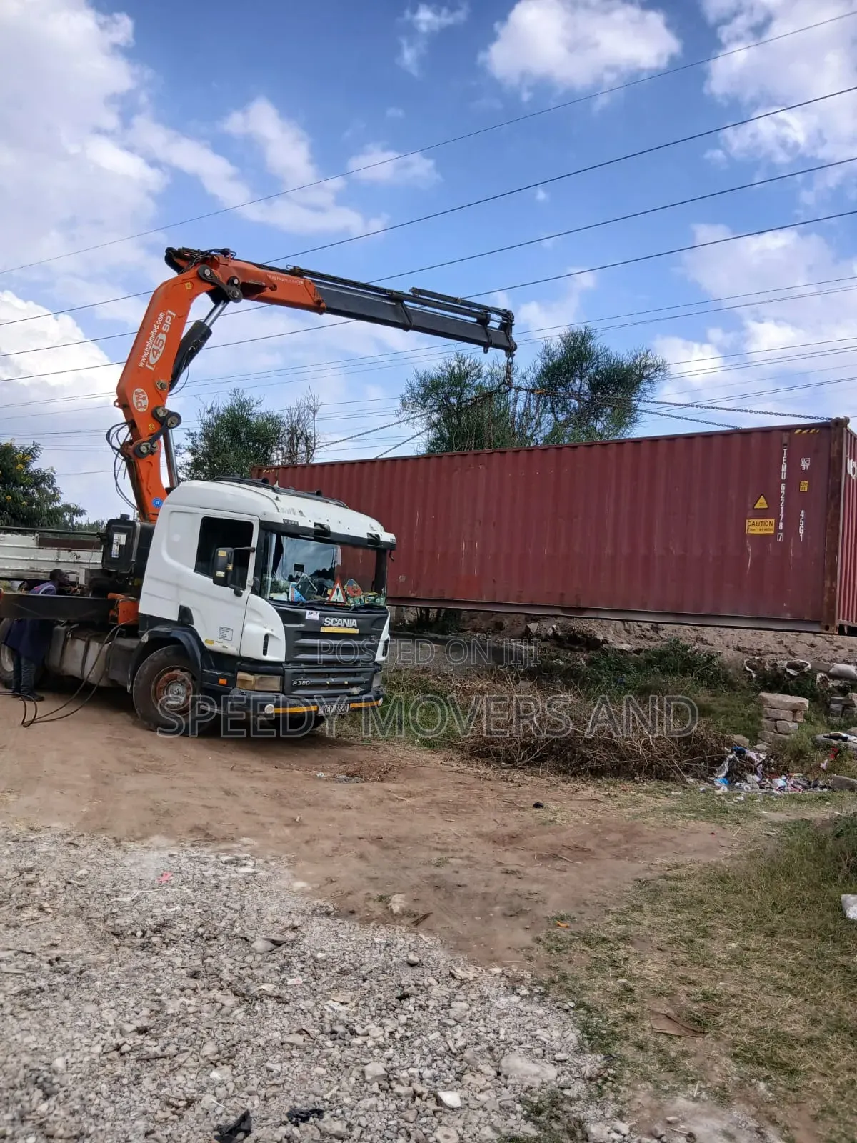 Selfloader Trailer for Hoisting and Transportation of Goods