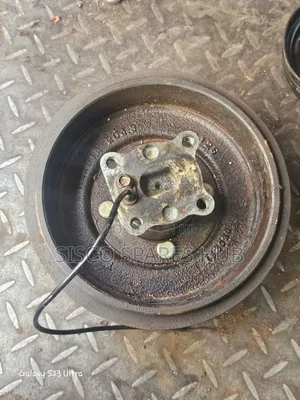 Rear Hub Mazda Demio 2005