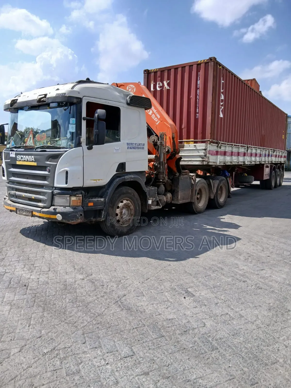 Selfloader Trailer for Hoisting and Transportation of Goods