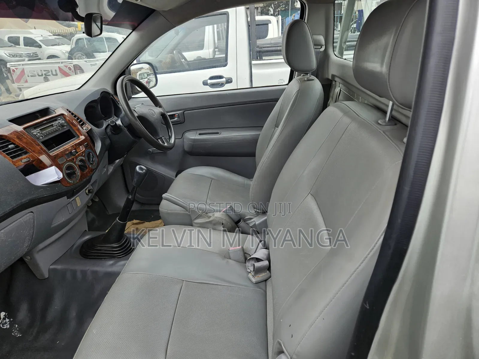 Toyota Hilux 2011 Silver