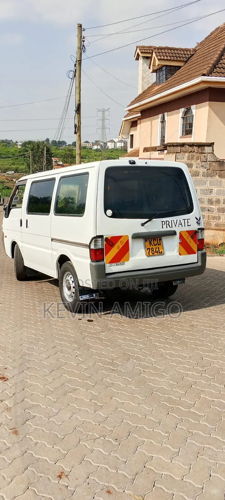 Mazda Bongo 2011 White