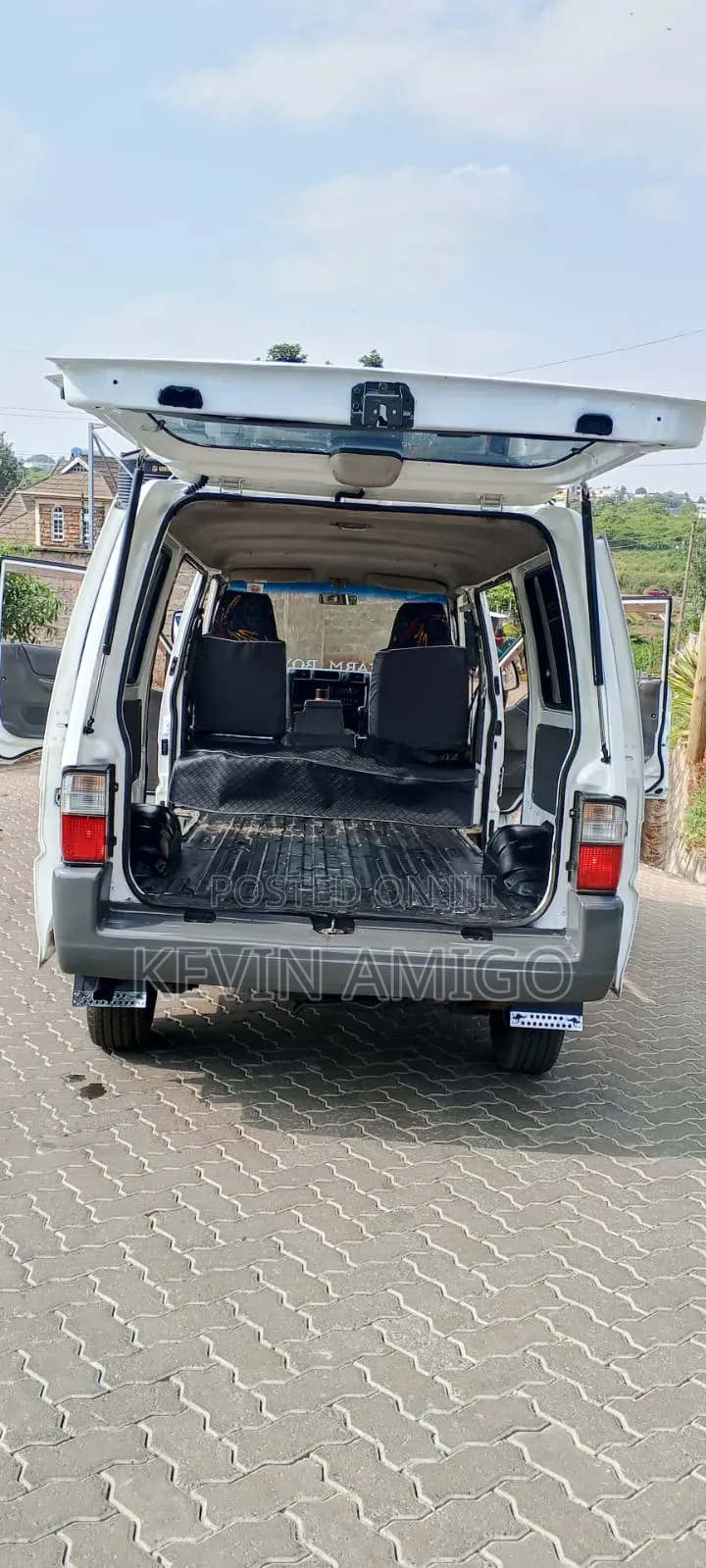 Mazda Bongo 2011 White