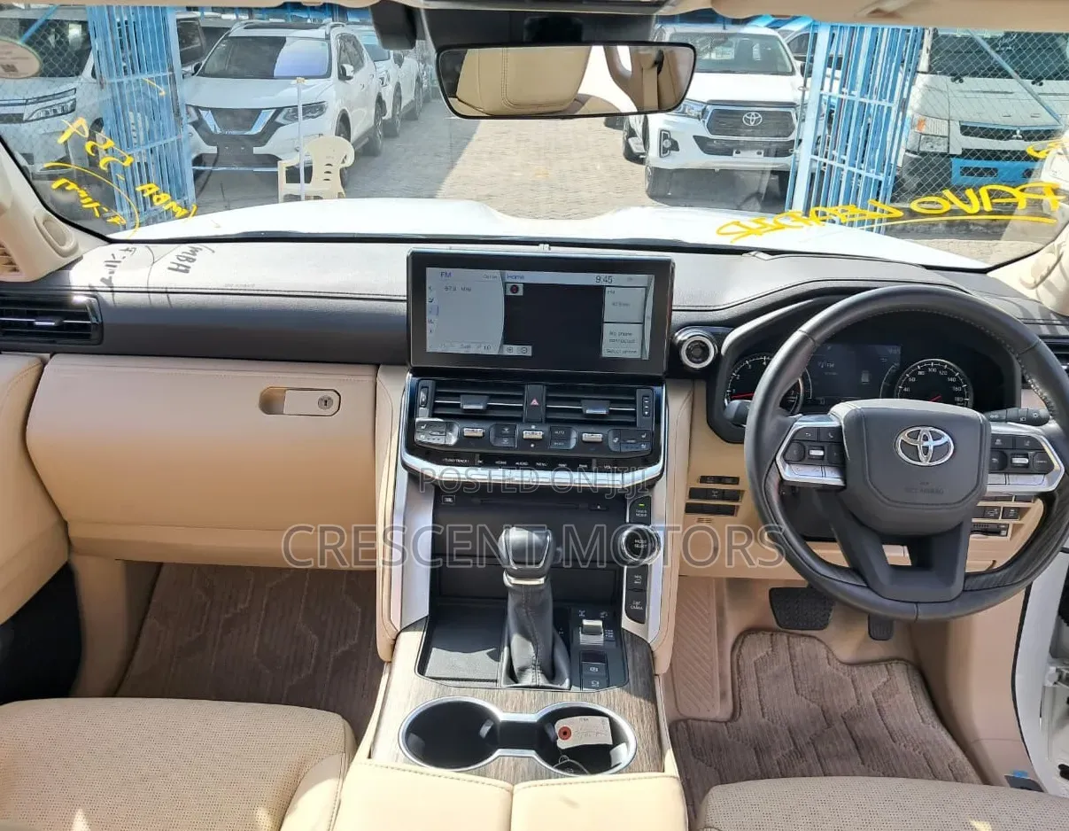 Toyota Land Cruiser 2024 Pearl