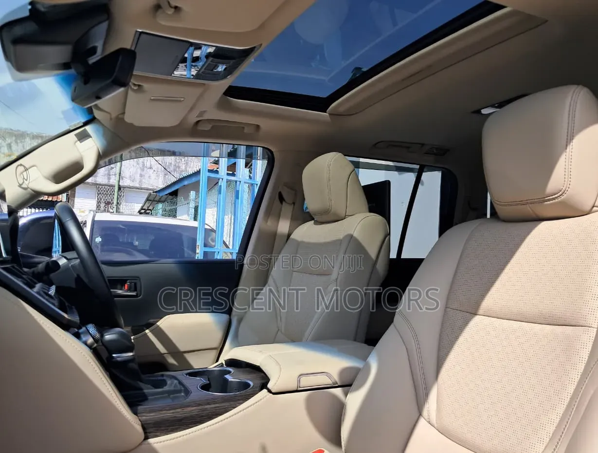 Toyota Land Cruiser 2024 Pearl
