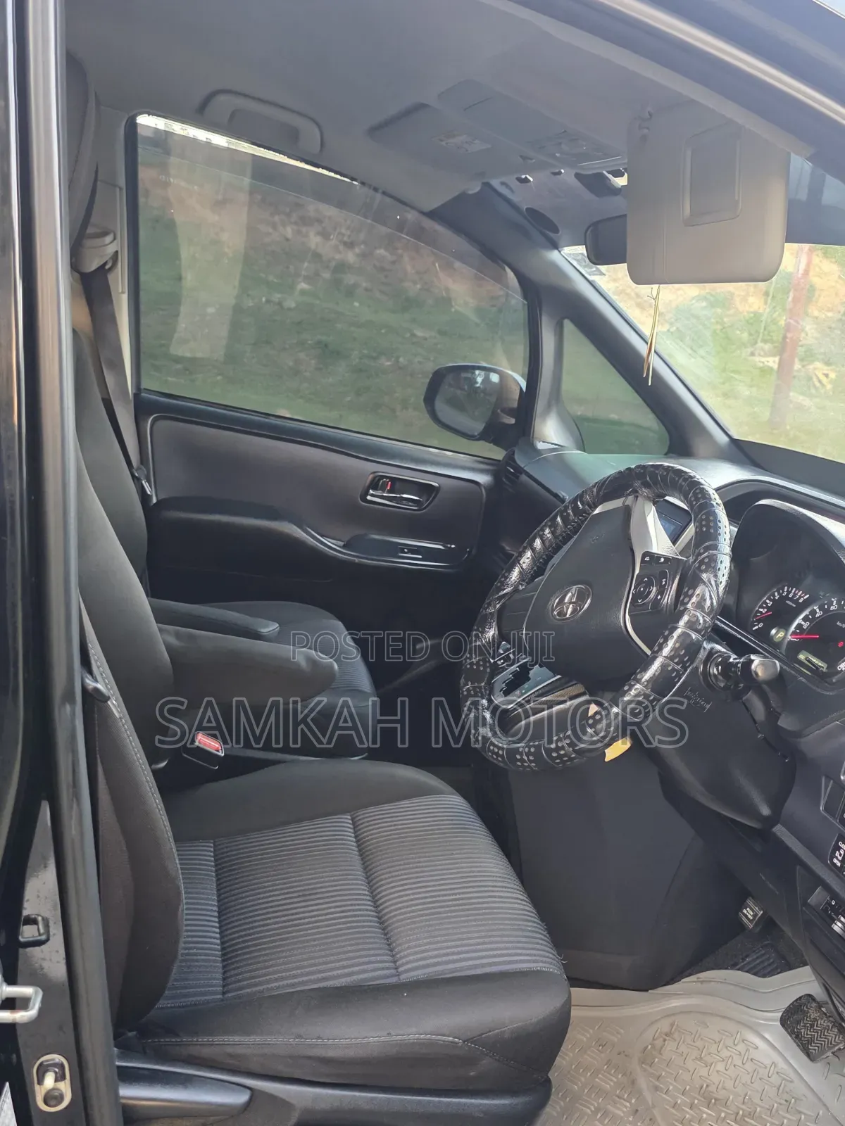 Toyota Noah 2017 Black