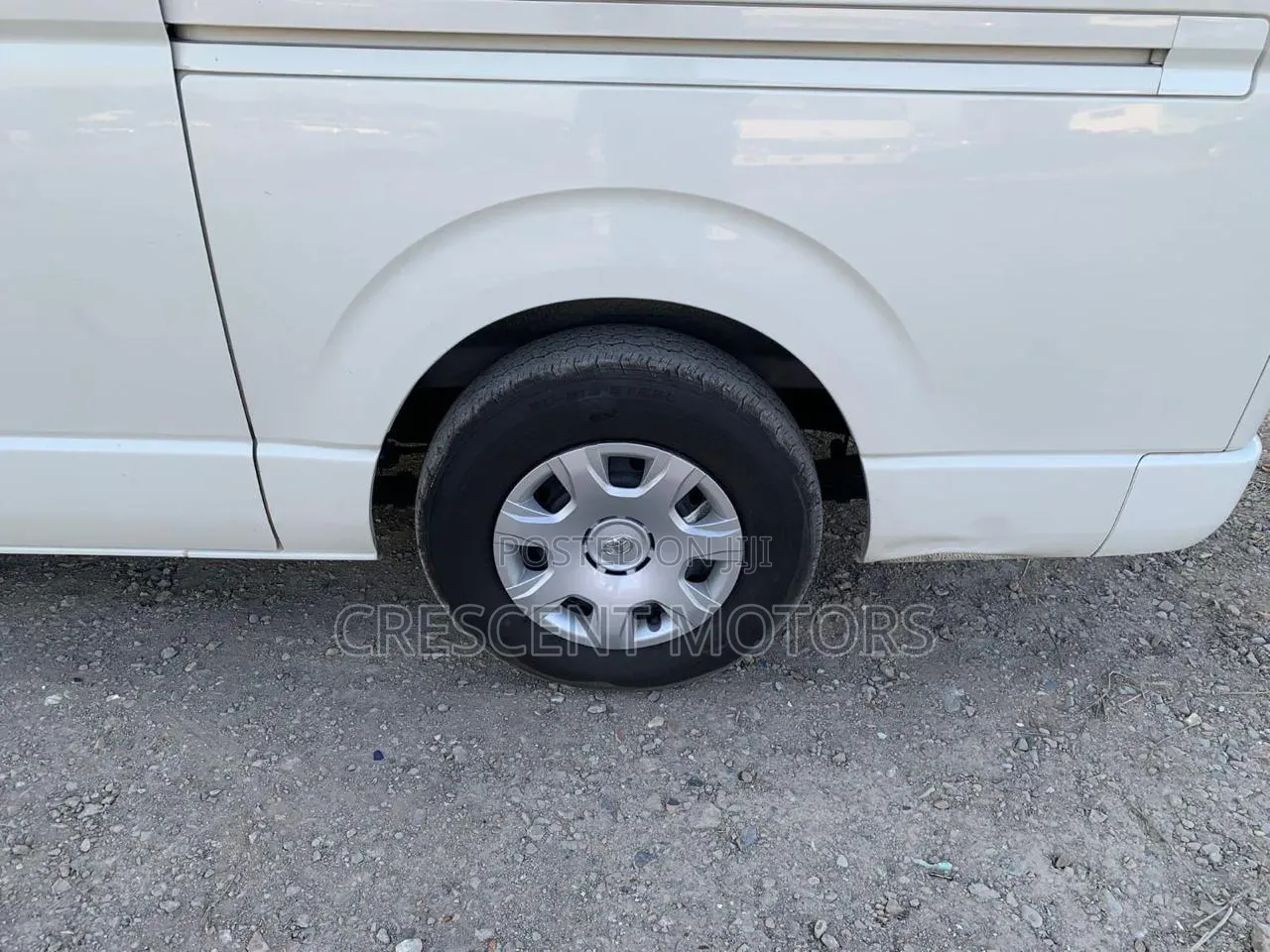 Toyota HiAce 2019 White