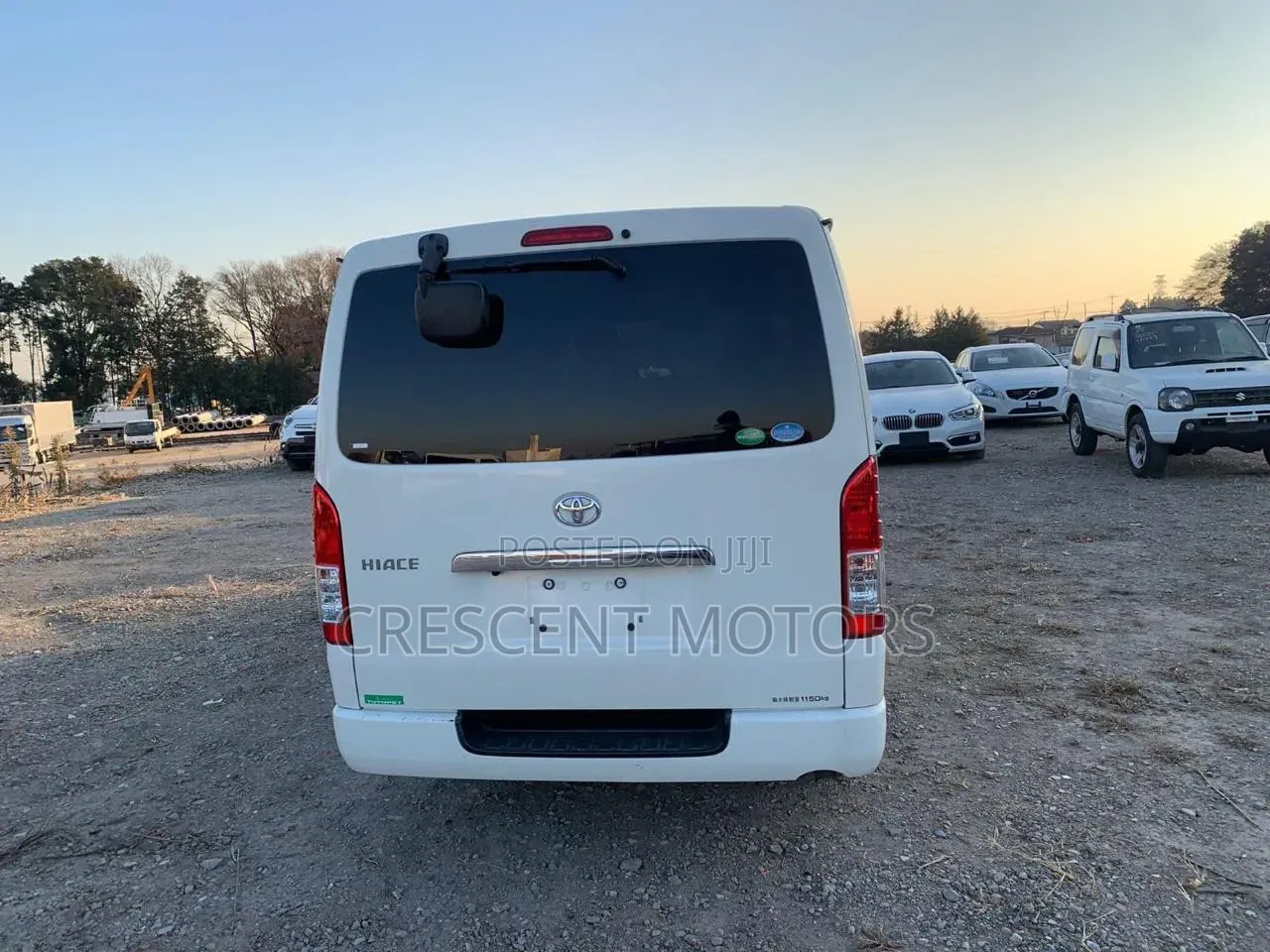 Toyota HiAce 2019 White