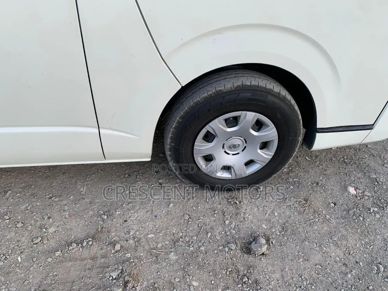 Toyota HiAce 2019 White