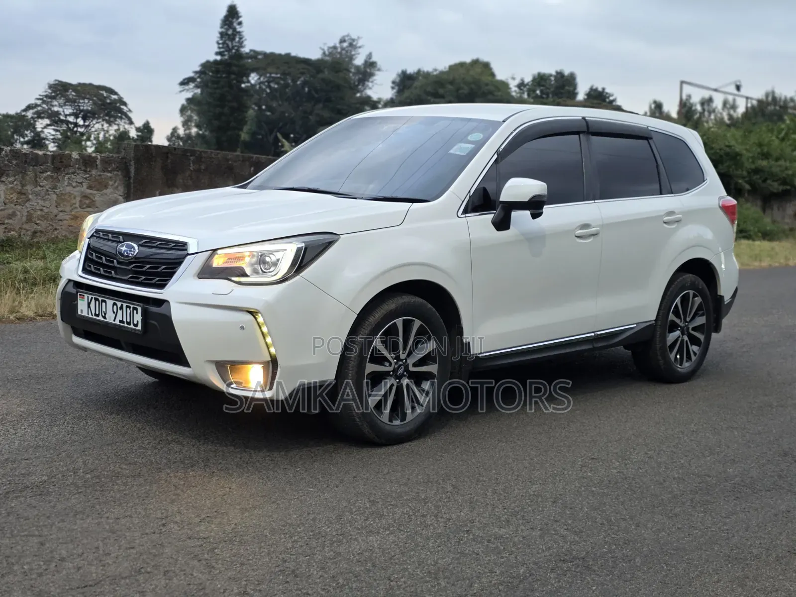 Subaru Forester 2018 White