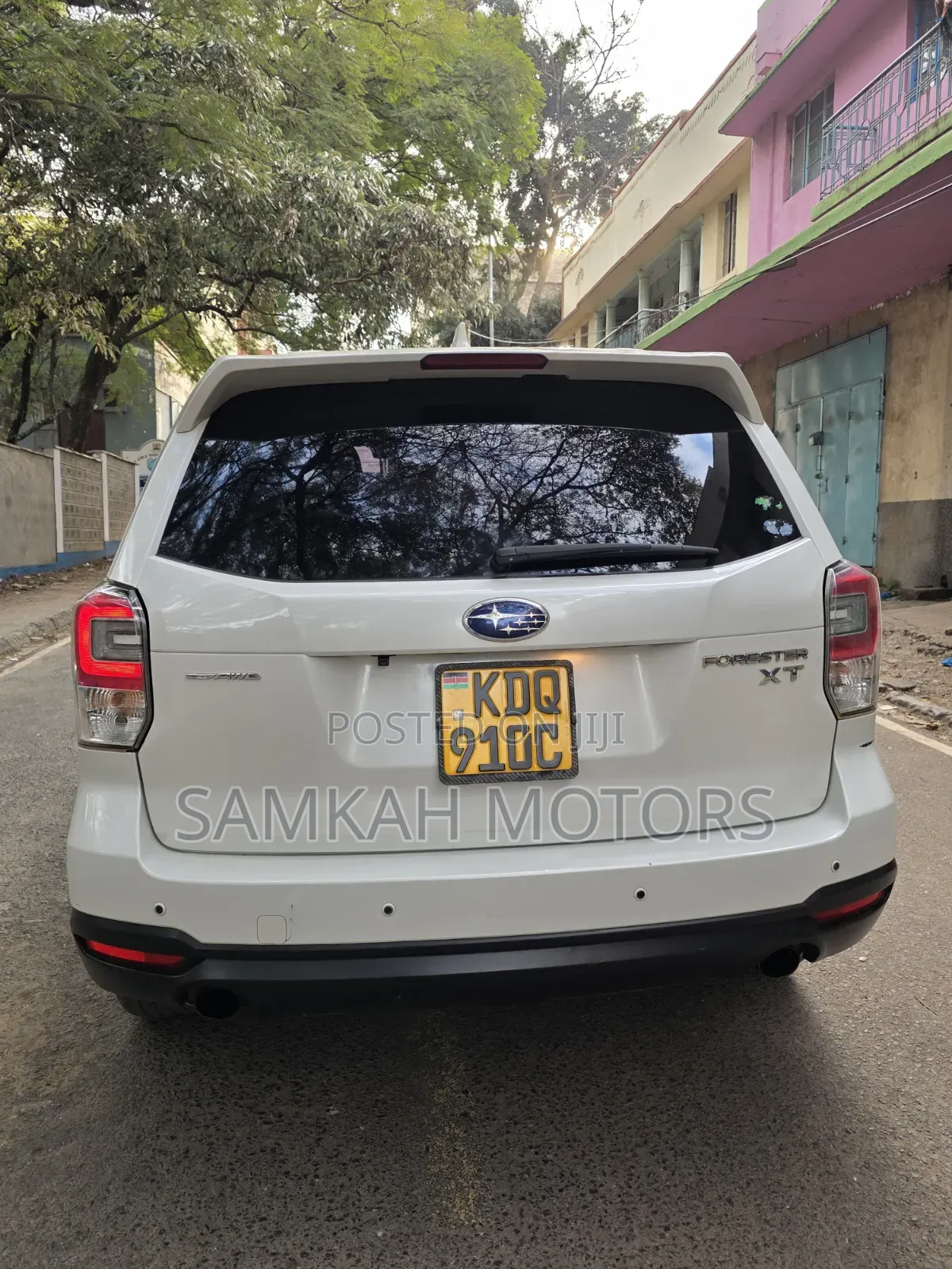 Subaru Forester 2018 White