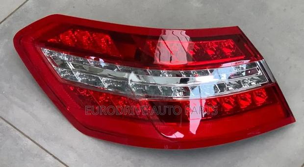 Mercedes Benz E-Class W212 2010-2013 Taillight