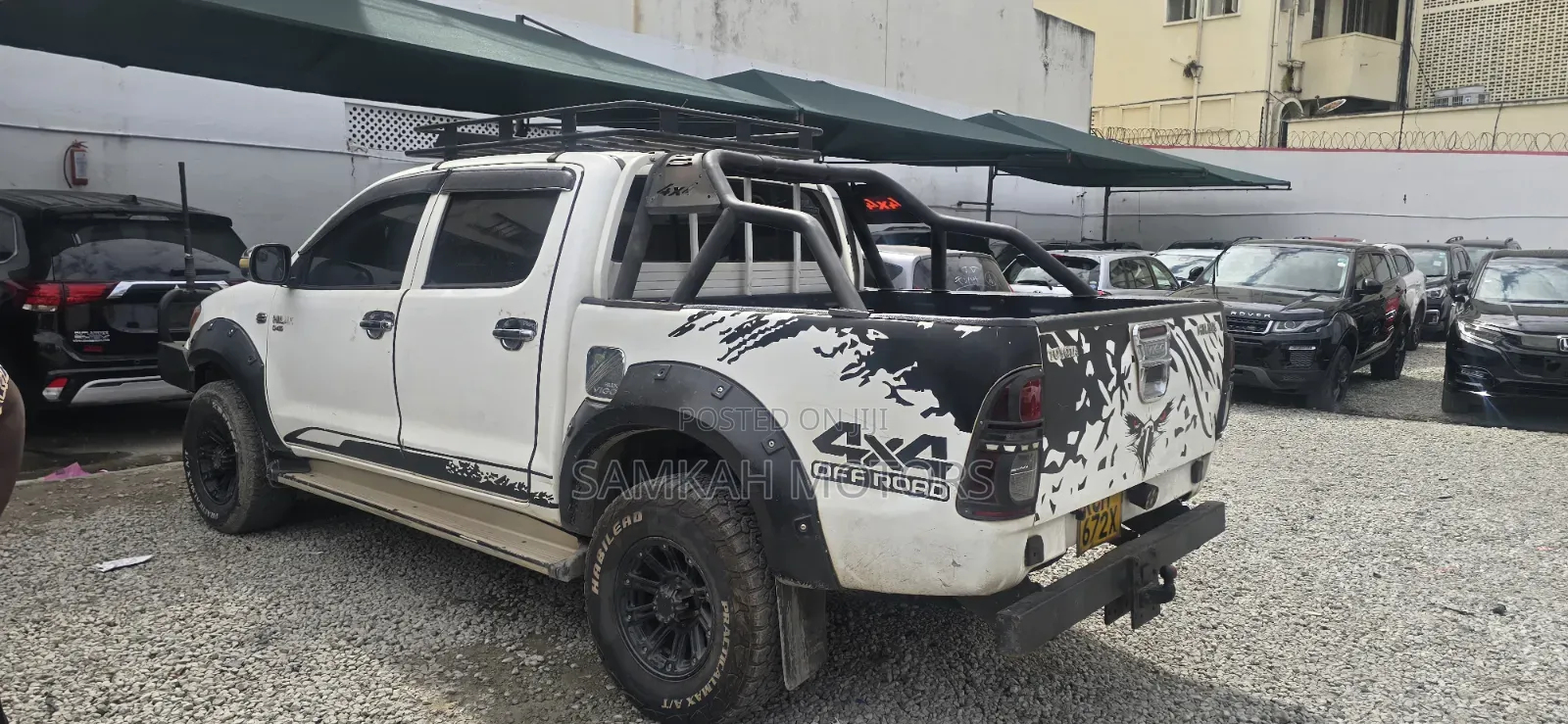 Toyota Hilux 2012 White