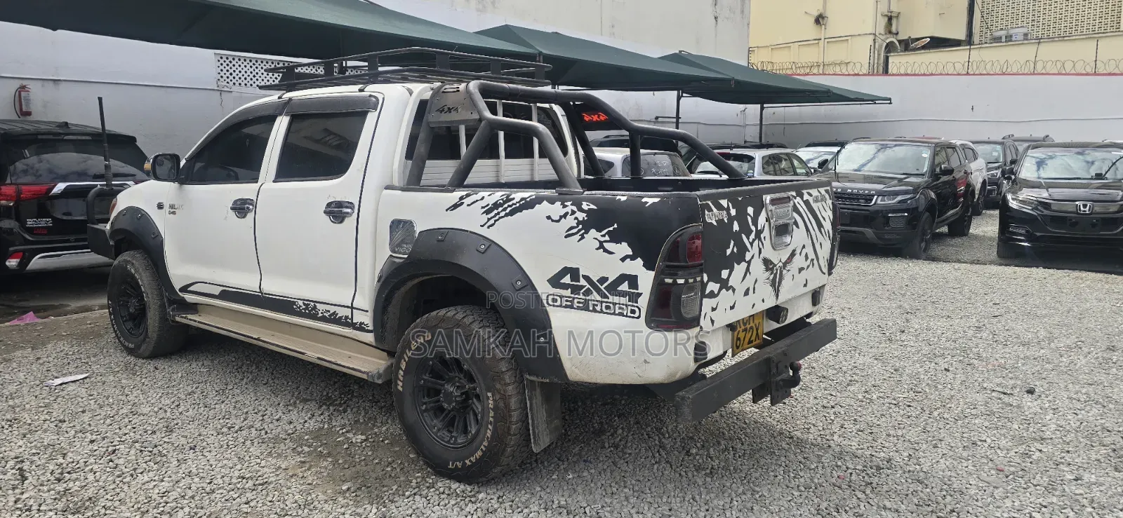 Toyota Hilux 2012 White