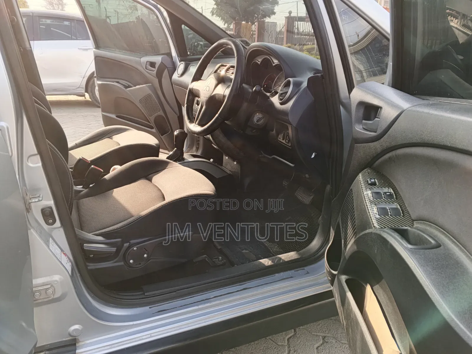 Mitsubishi Colt 2008 Silver