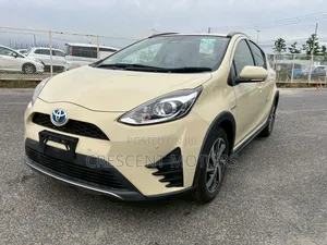 Toyota Aqua 2019 Yellow