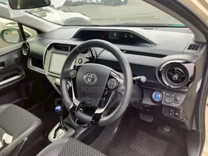 Toyota Aqua 2019 Yellow