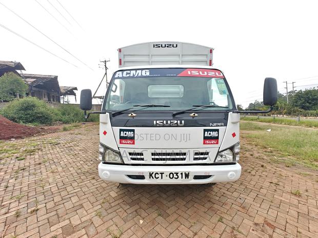 Isuzu NPR Cover Body