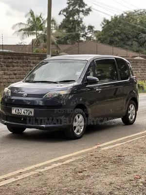 Toyota Spade 1.5 2015 Purple