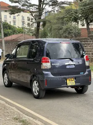 Toyota Spade 1.5 2015 Purple