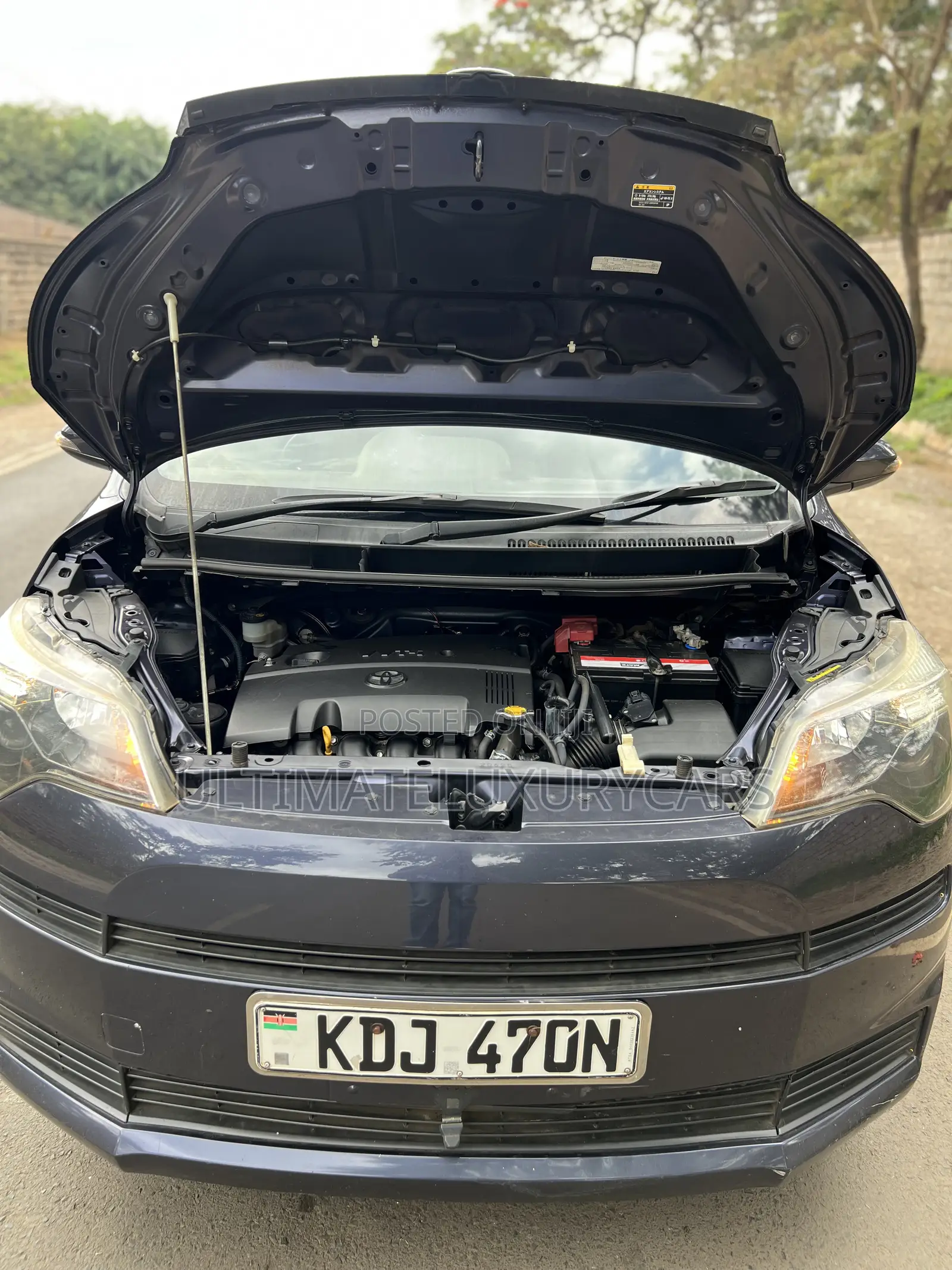 Toyota Spade 1.5 2015 Purple