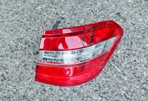 Mercedes -Benz E-Class S212 2009-2015 Taillight