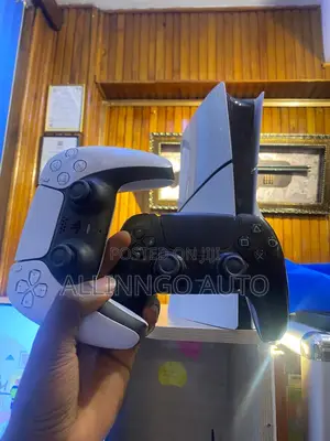 Play Station 5 Slim