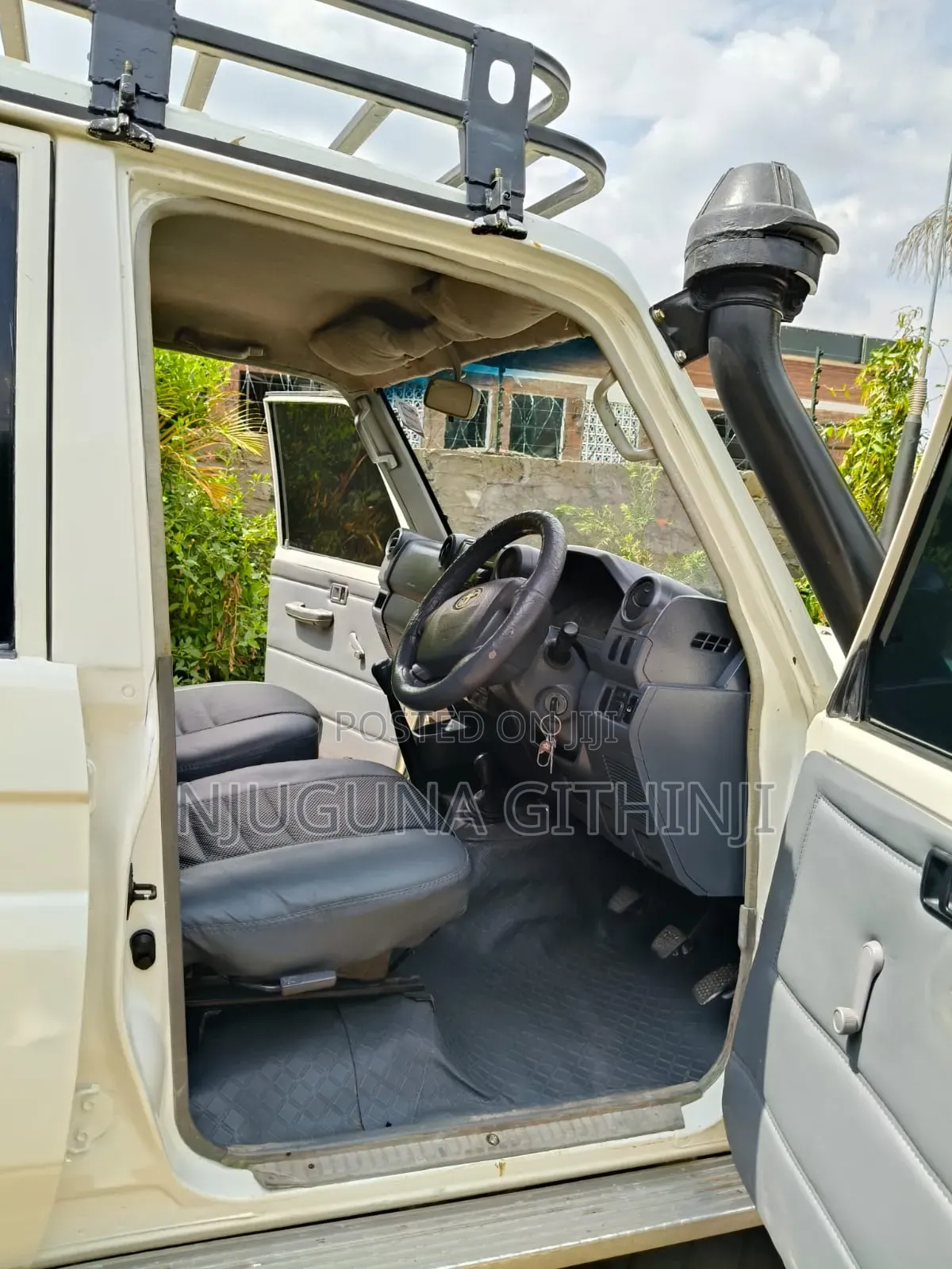 Toyota Land Cruiser 2012 White