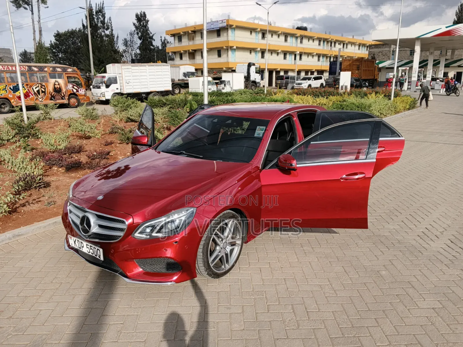 Mercedes-Benz E250 2017 Red