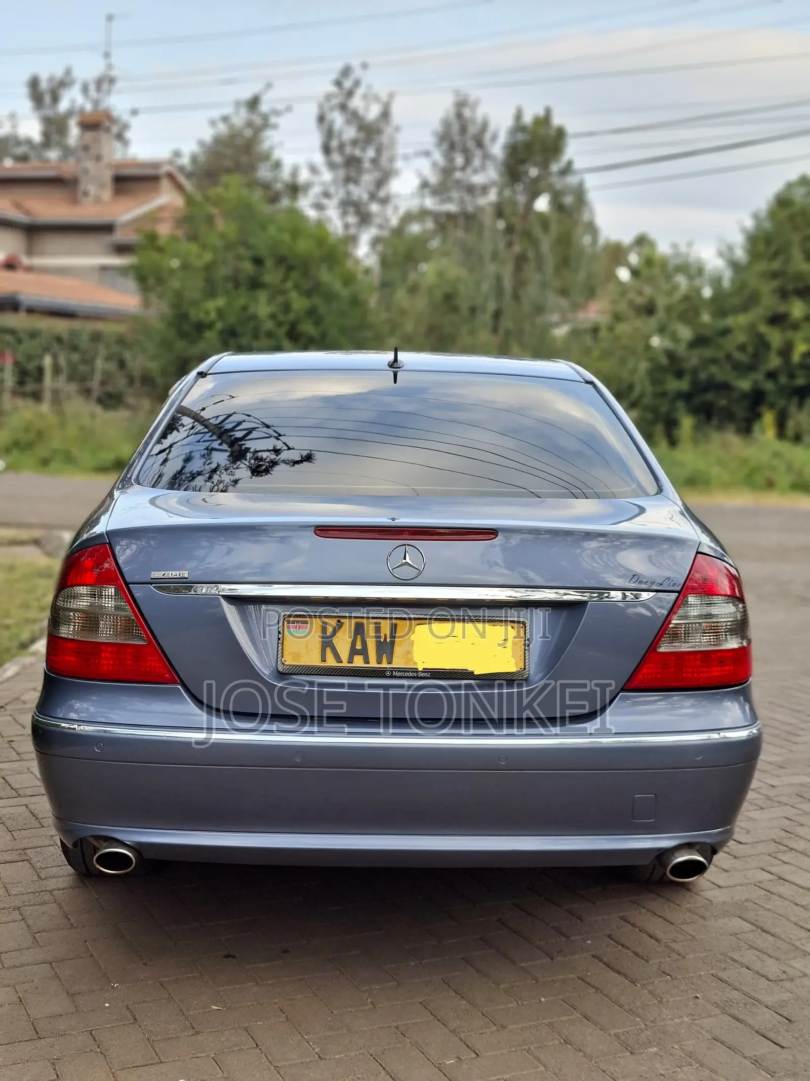 Mercedes-Benz E240 2002 Blue
