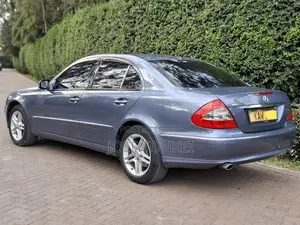 Mercedes-Benz E240 2002 Blue