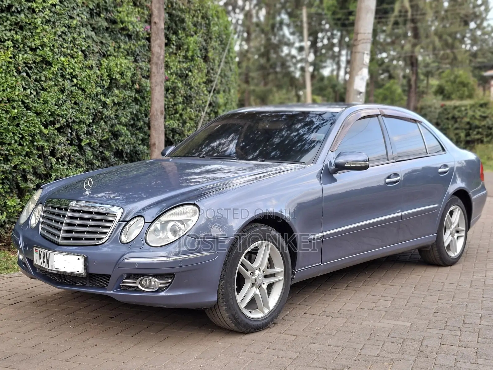 Mercedes-Benz E240 2002 Blue