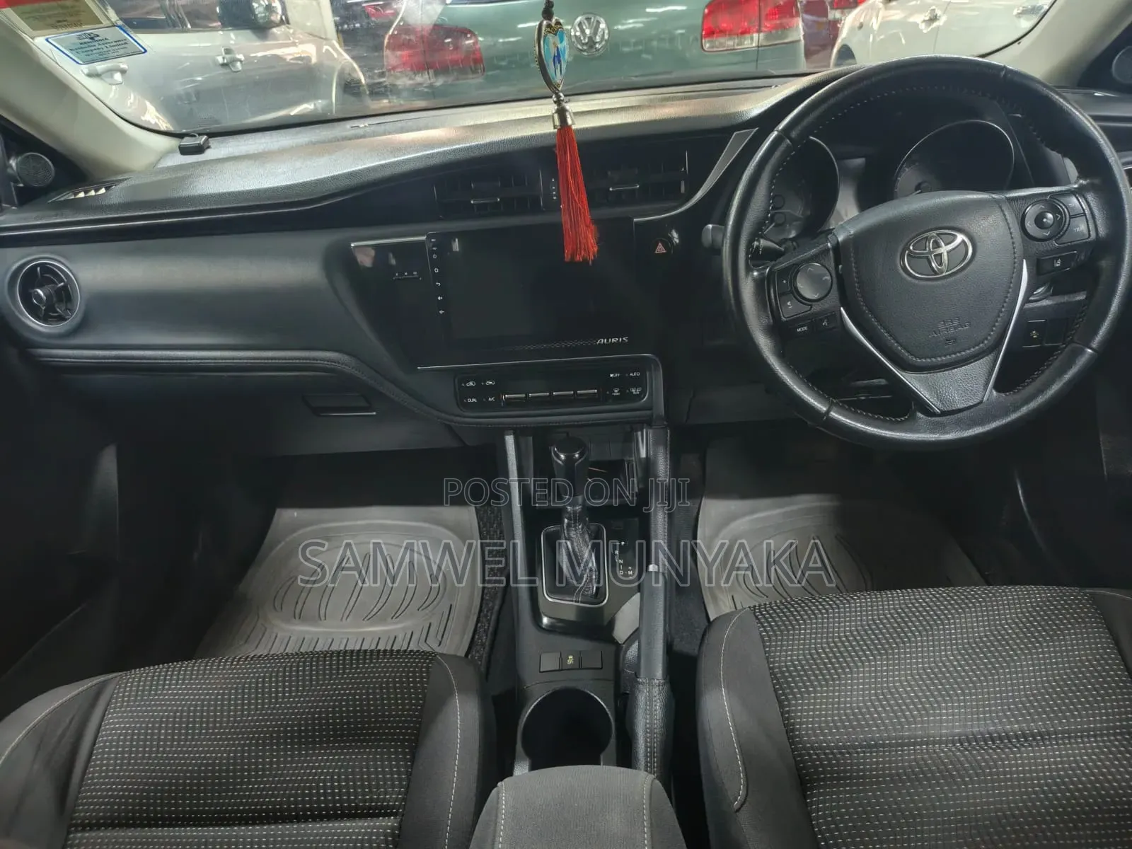 Toyota Auris 2017 Black