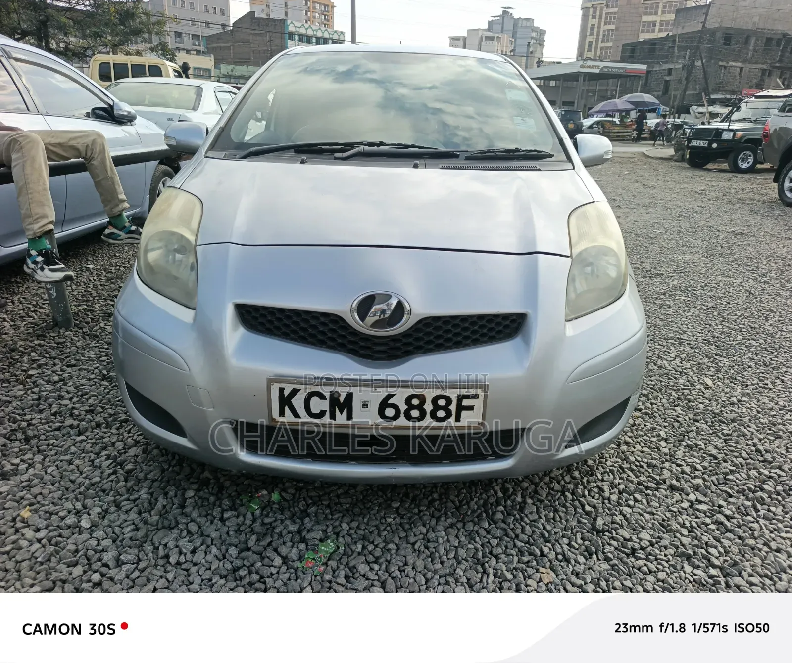Toyota Vitz 2010 Silver