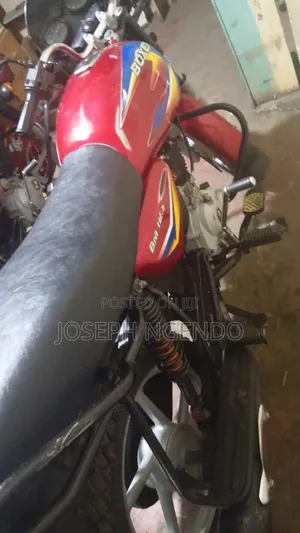 Bajaj Boxer 125 2020 Red