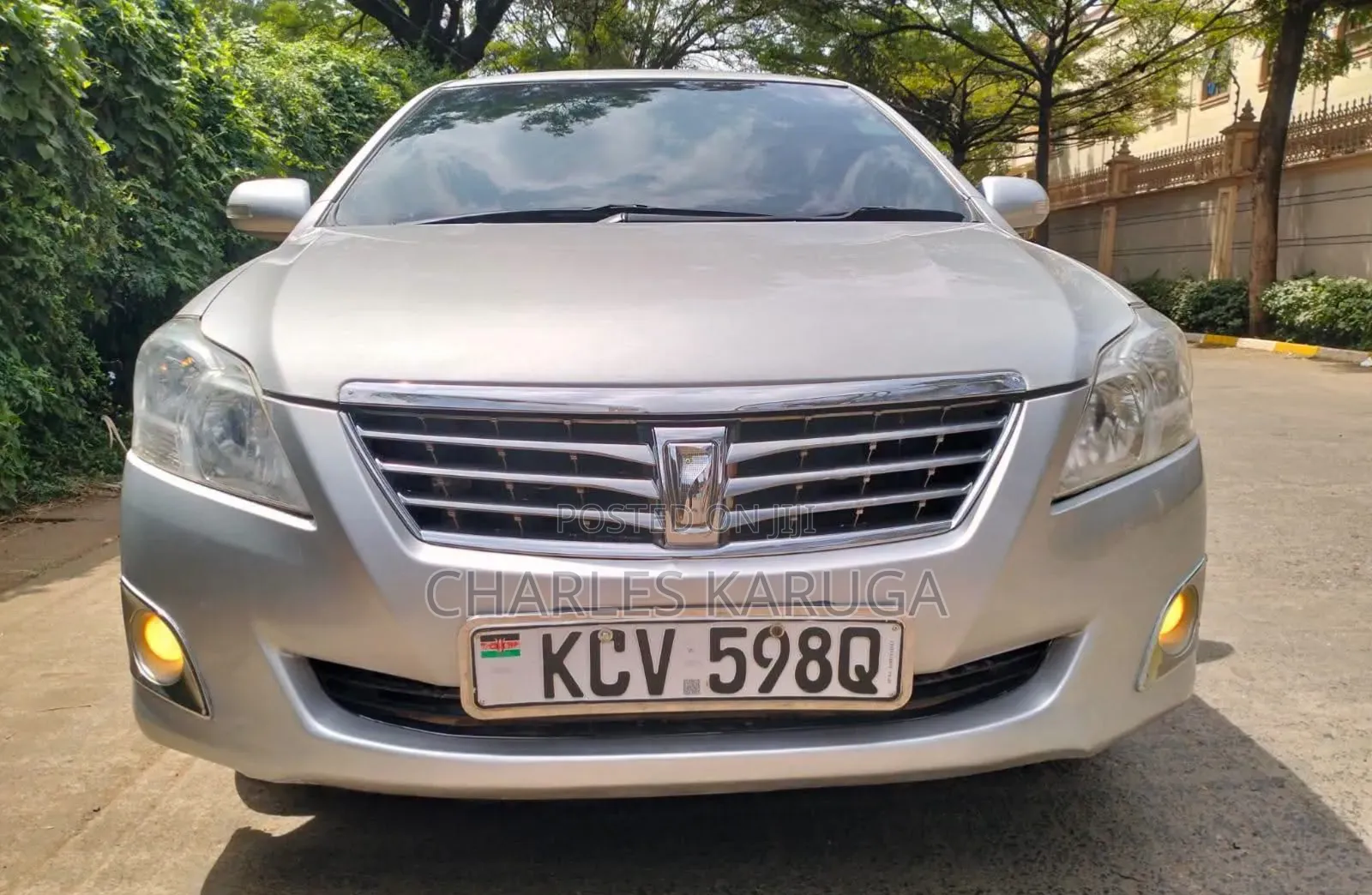 Toyota Premio 2012 Silver