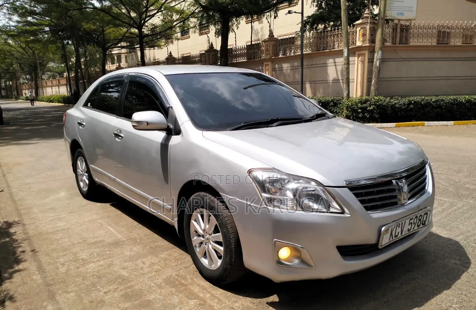 Toyota Premio 2012 Silver