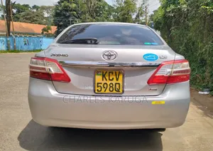 Toyota Premio 2012 Silver