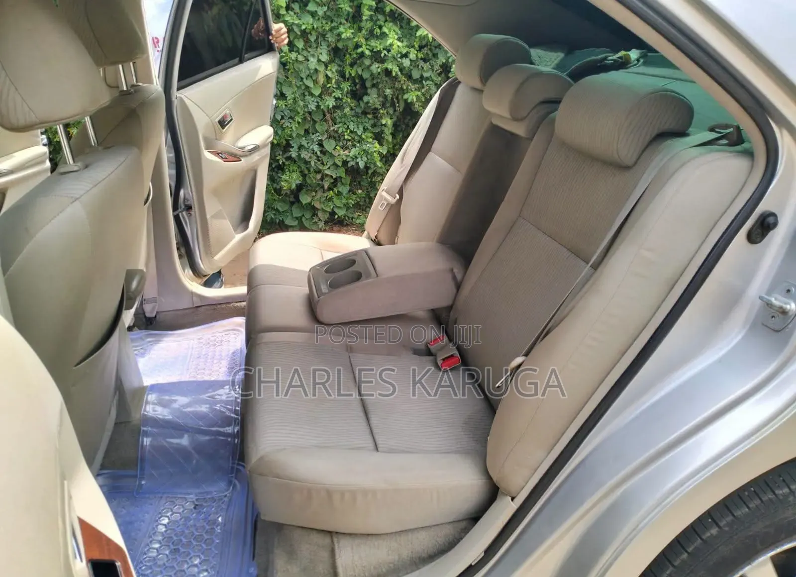 Toyota Premio 2012 Silver