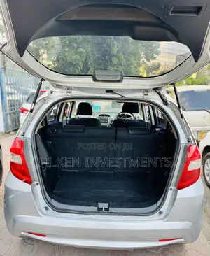 Honda Fit Automatic 2012 Silver