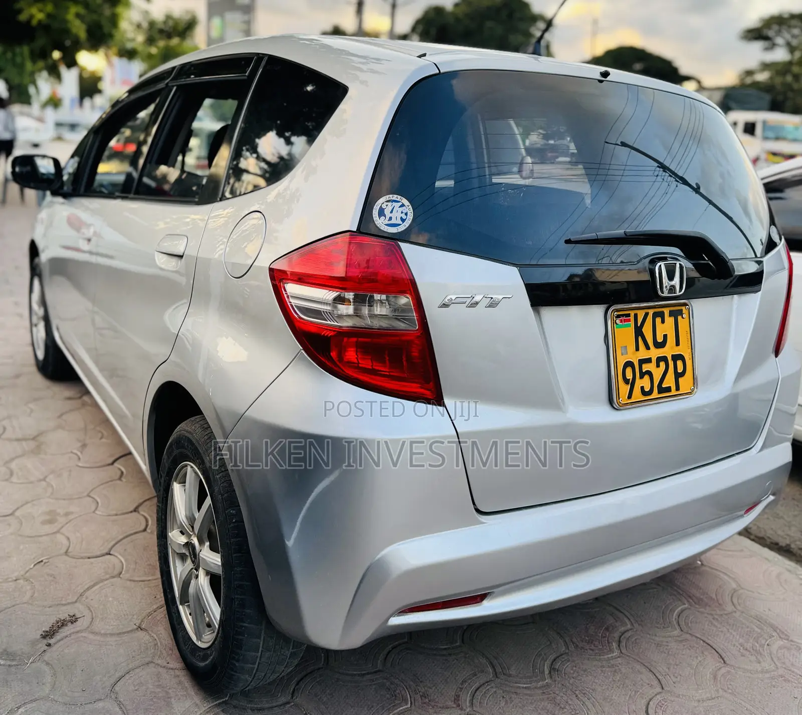 Honda Fit Automatic 2012 Silver