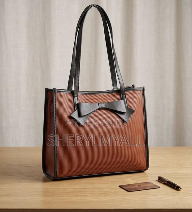 Leather Tote Bags - thumbnail 4