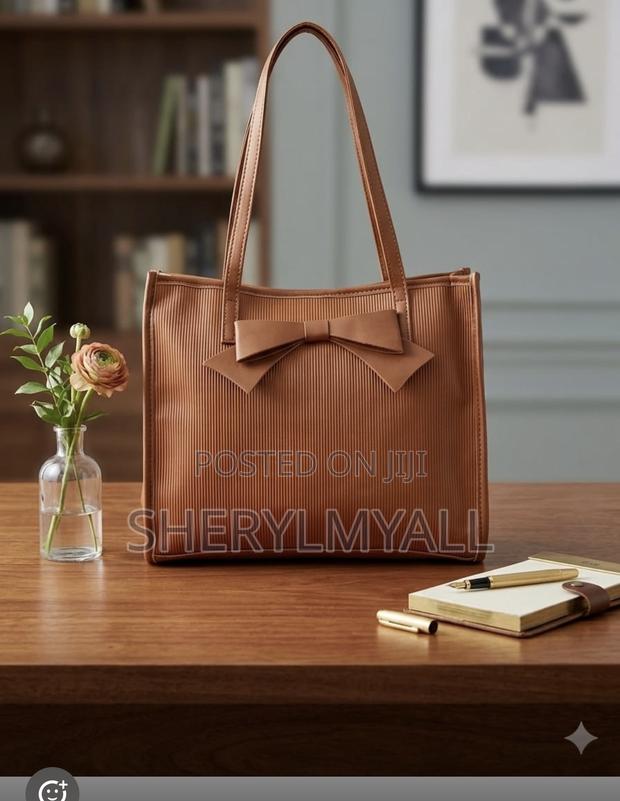 Leather Tote Bags - thumbnail 6
