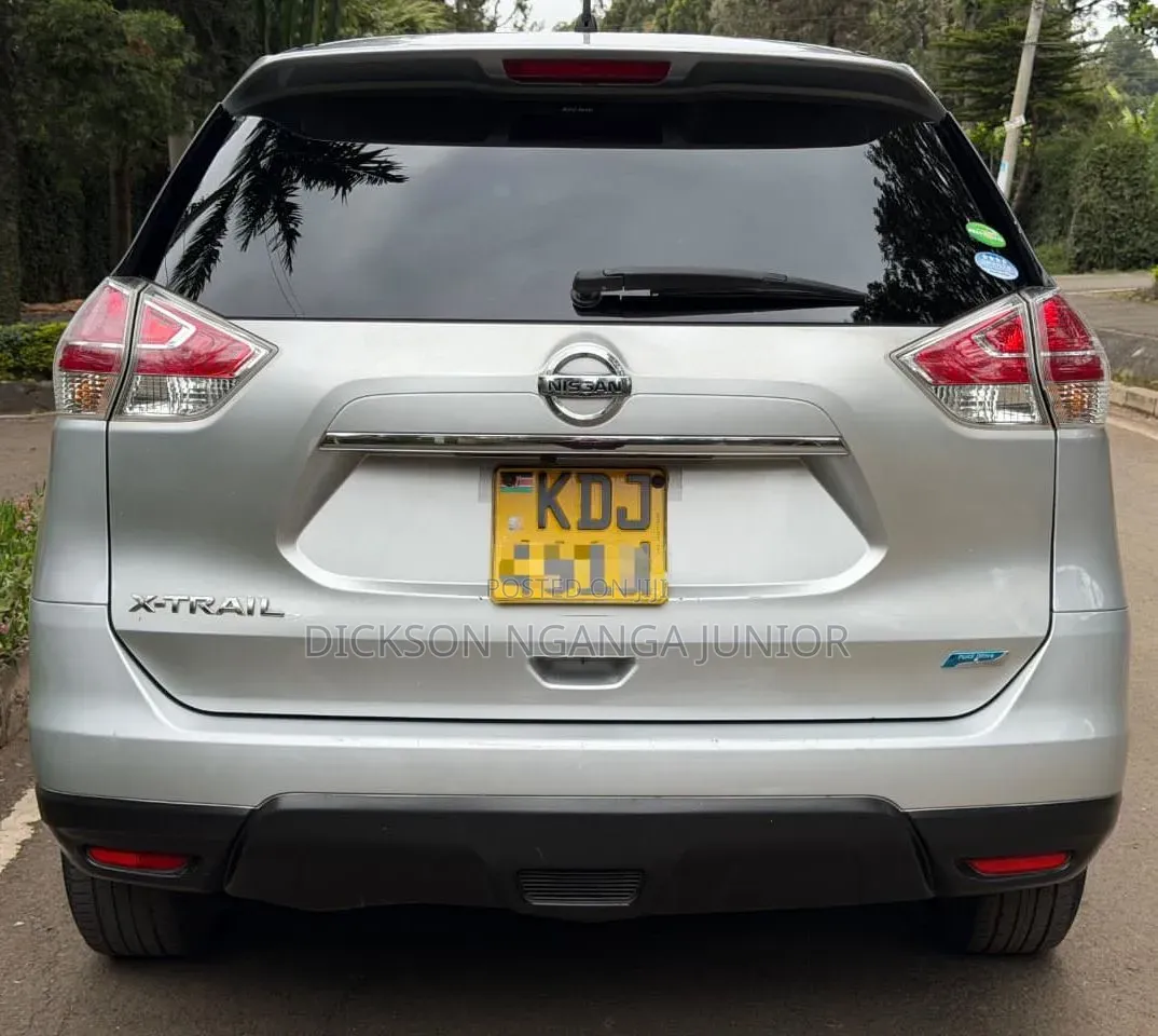 Nissan X-Trail 2015 Silver