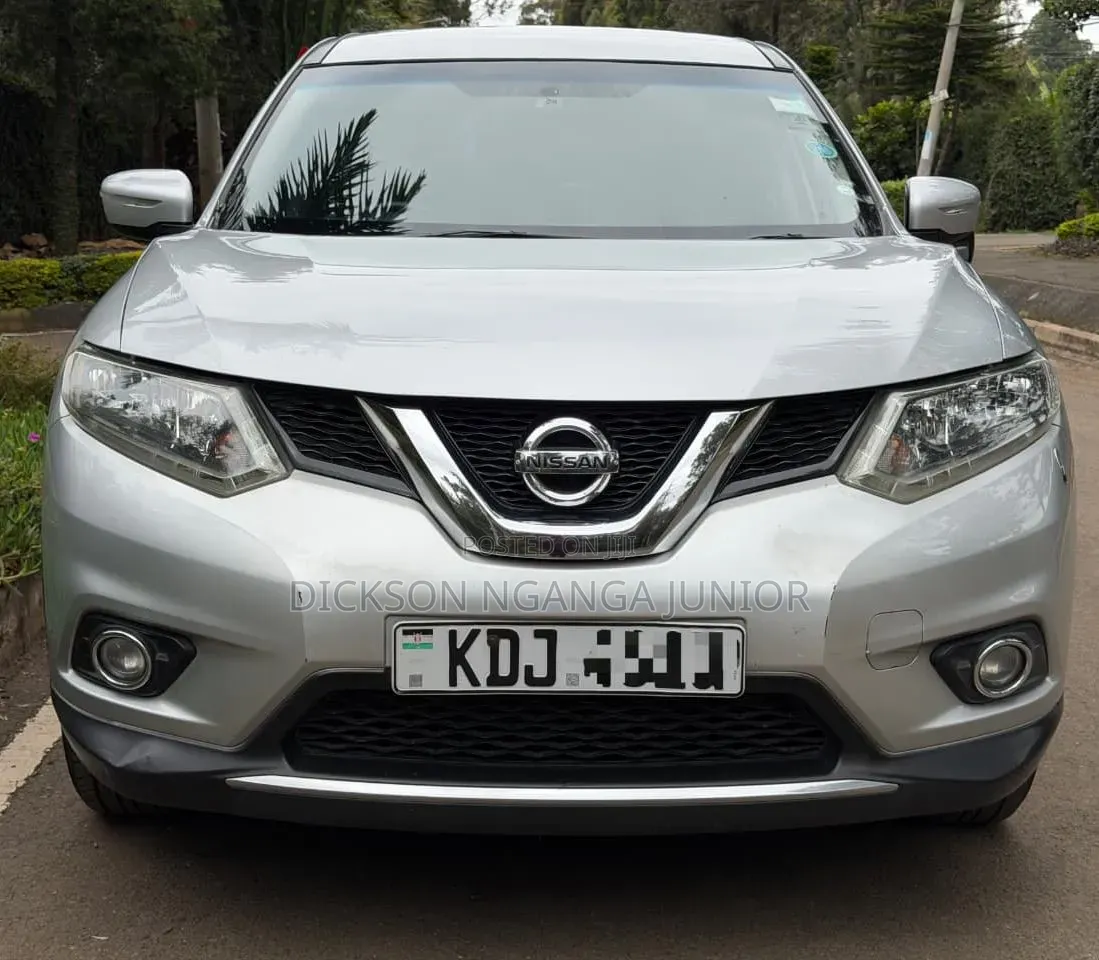 Nissan X-Trail 2015 Silver