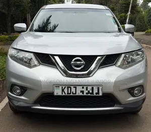 Nissan X-Trail 2015 Silver